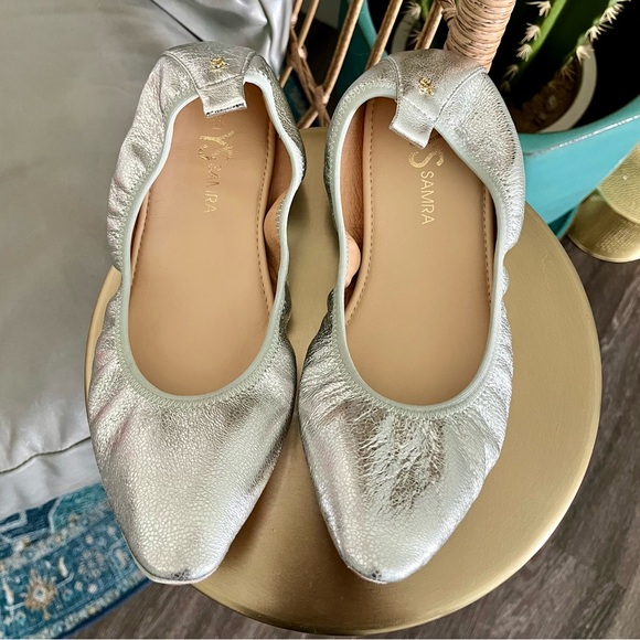 Yosi Samra Vienna foldable ballet flat in metallic silver, size 9 - Picture 7 of 7